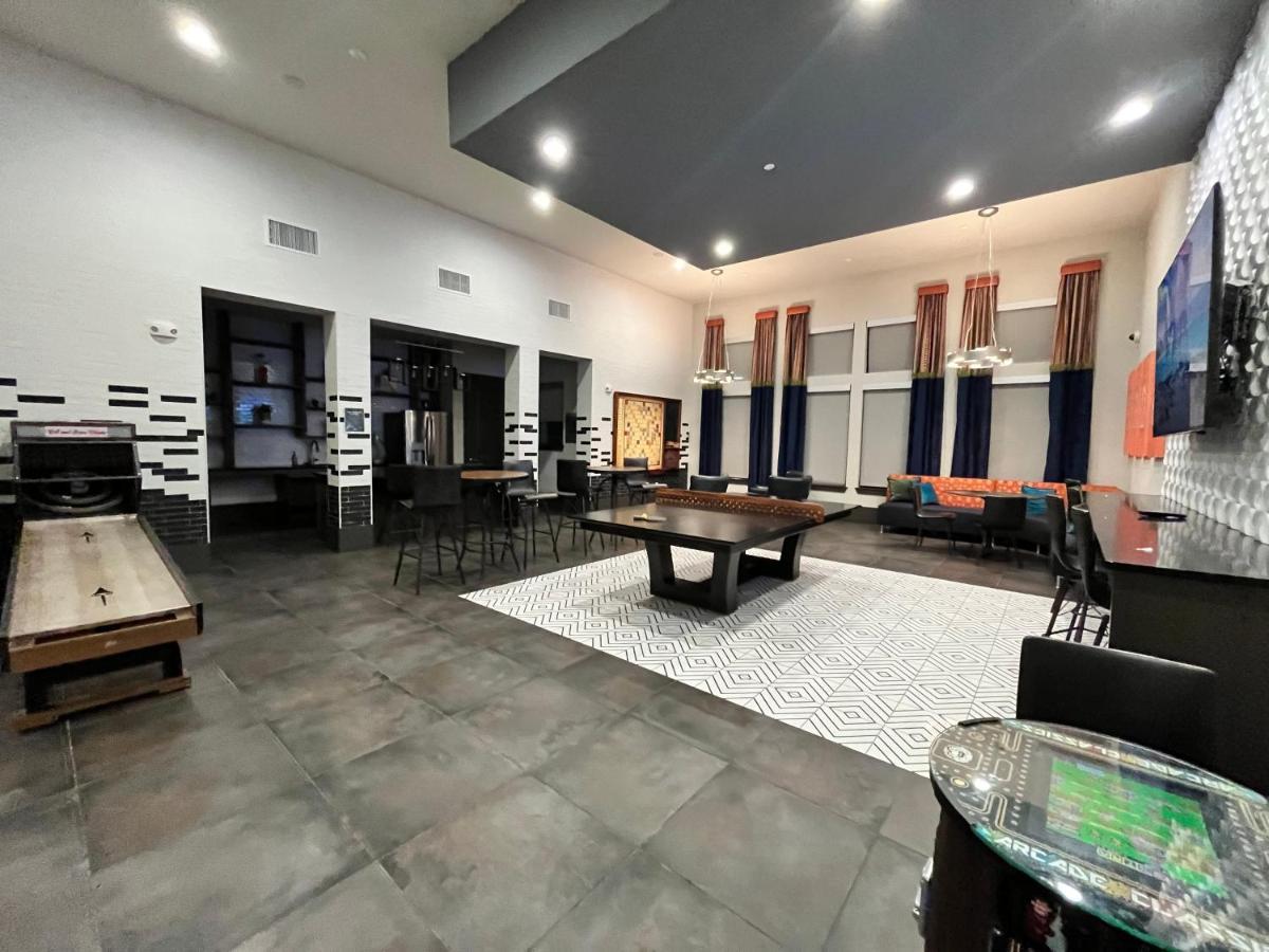 Comfy Abode Near Bush Airport Appartement Houston Buitenkant foto