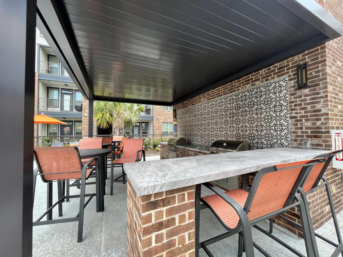 Comfy Abode Near Bush Airport Appartement Houston Buitenkant foto