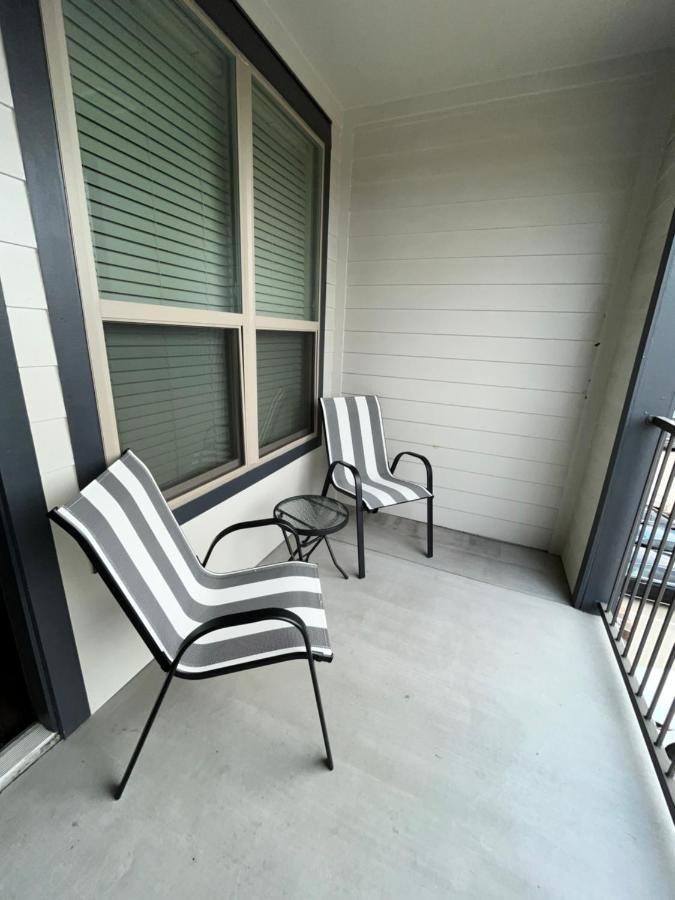 Comfy Abode Near Bush Airport Appartement Houston Buitenkant foto