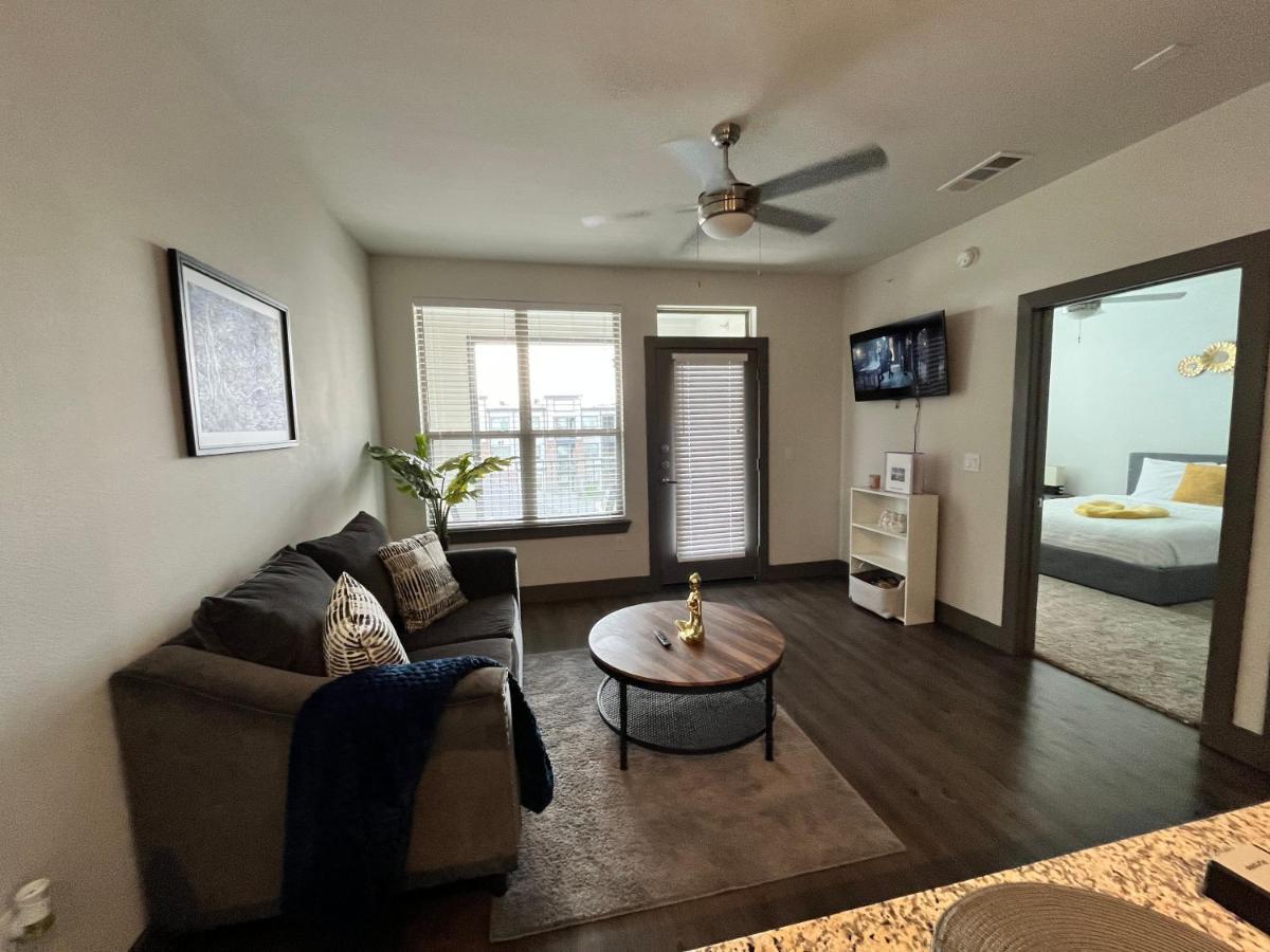 Comfy Abode Near Bush Airport Appartement Houston Buitenkant foto